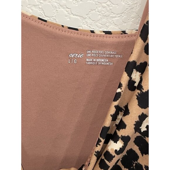 NEW! Aerie Pique Wrap full coverage One Piece Swimsuit Large Spots Animal Print - Picture 3 of 5